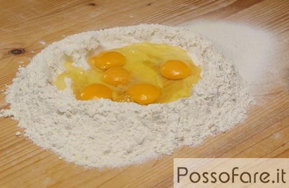 farina-uova Farina e Uova per gli Struffoli
