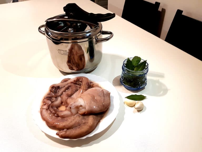 Polpo Con Patate In Pentola A Pressione