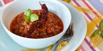 ragù di carne in pentola a pressione